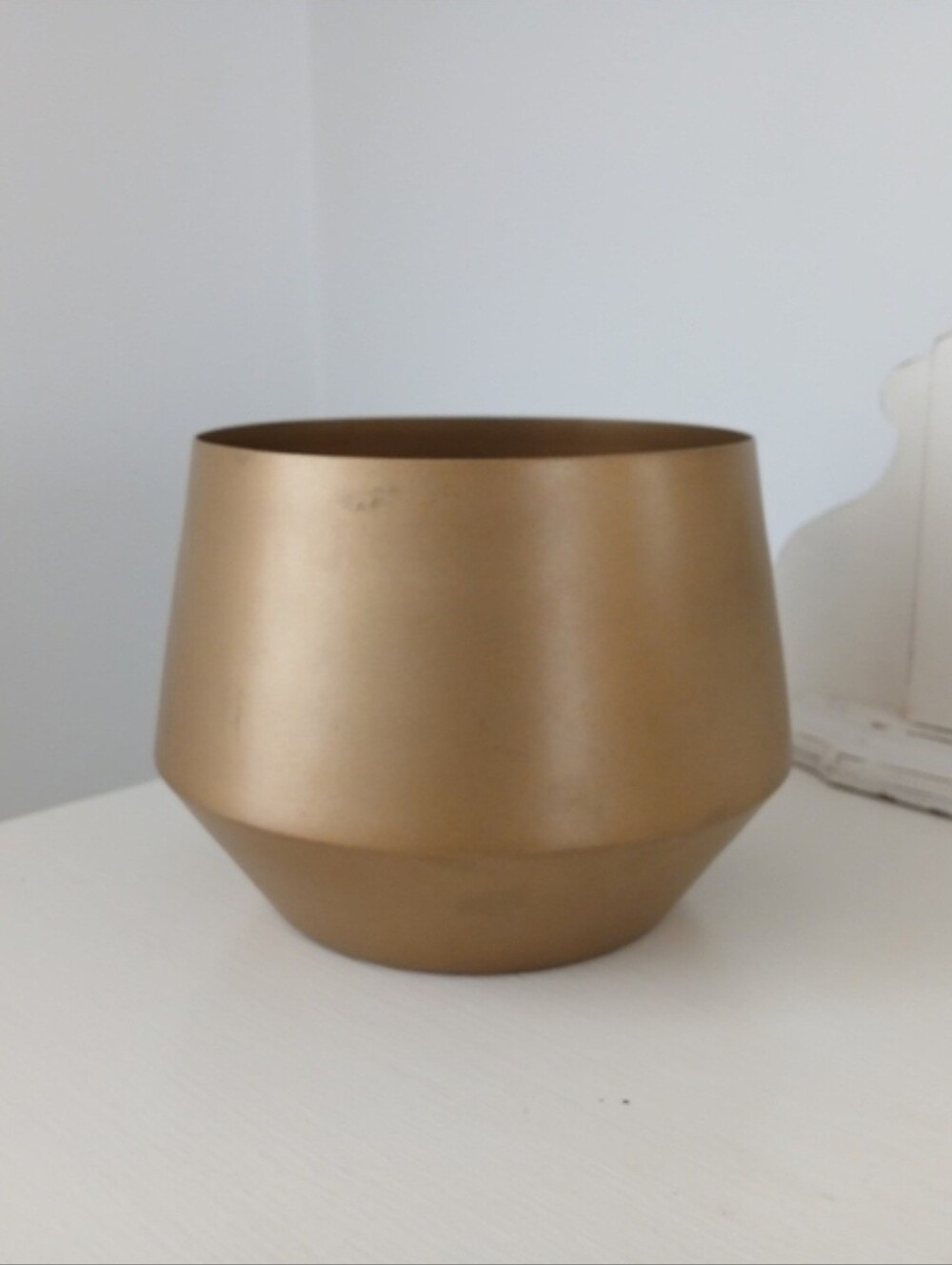 Golden Modern Elegant High Quality Decorative Planter, Made in India